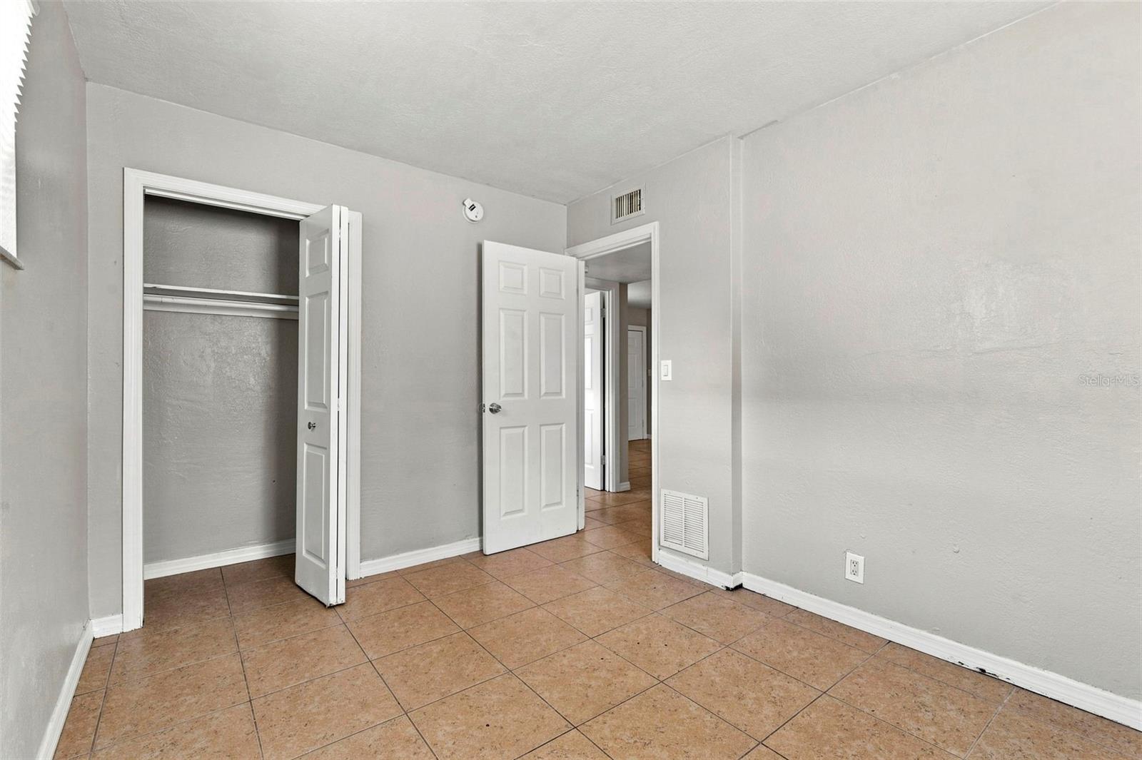 1771 RUSSELL ST S #1 — photo 10