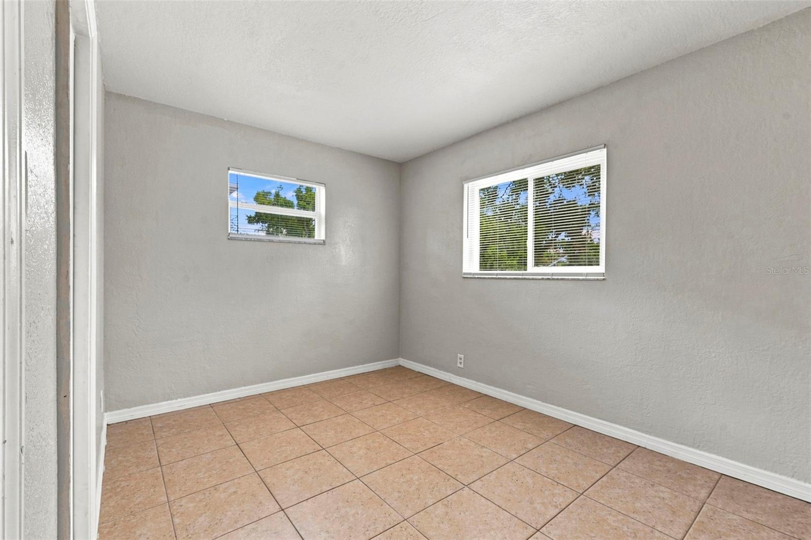 1771 RUSSELL ST S #1 — photo 7