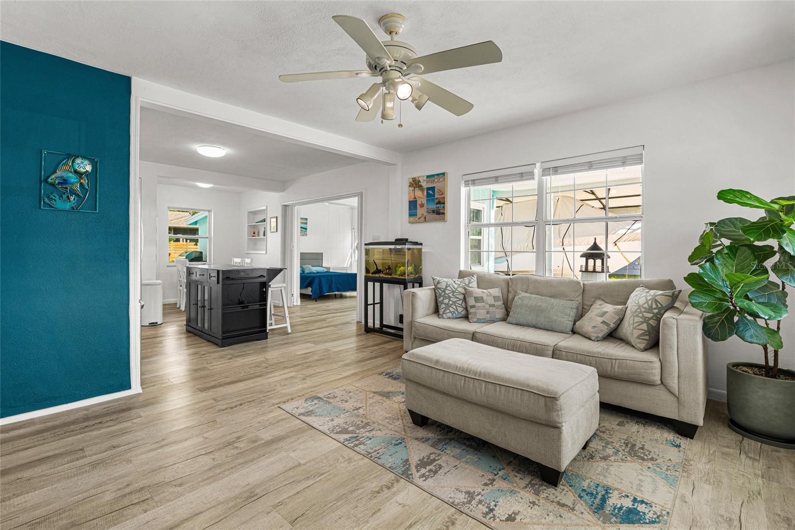 4519 BROOKSDALE DR — photo 4