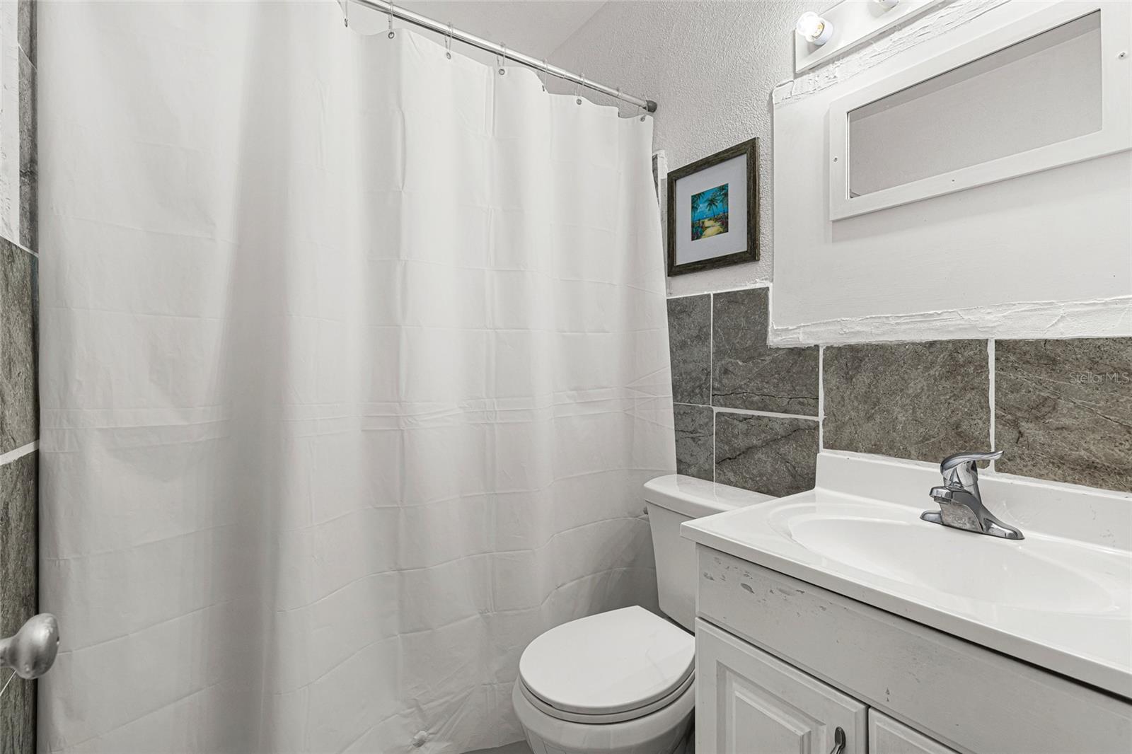 4519 BROOKSDALE DR — photo 13