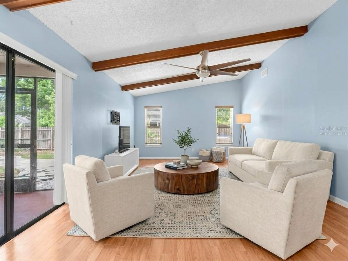 914 HARBOR CIR — photo 12