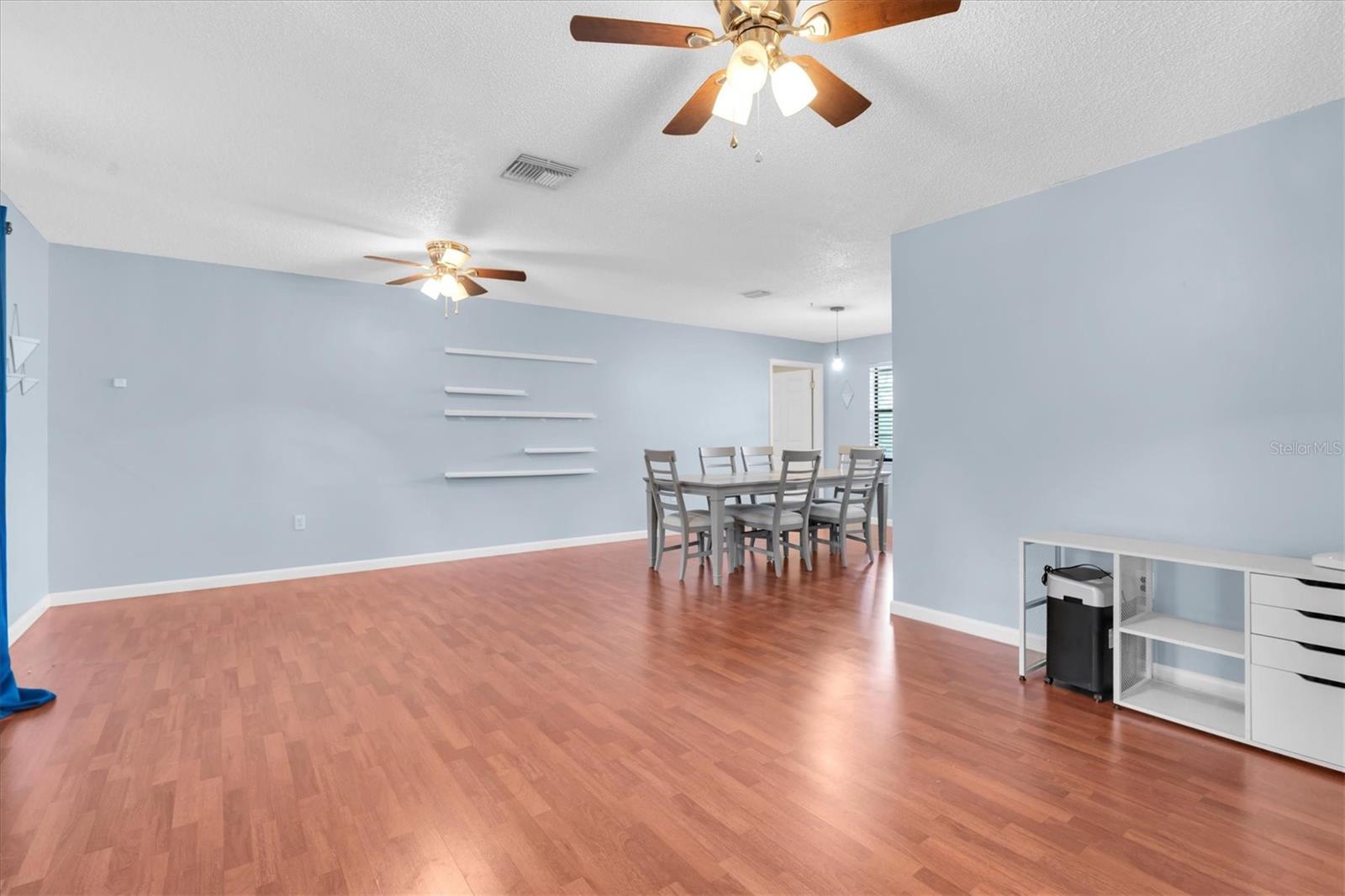 914 HARBOR CIR — photo 5