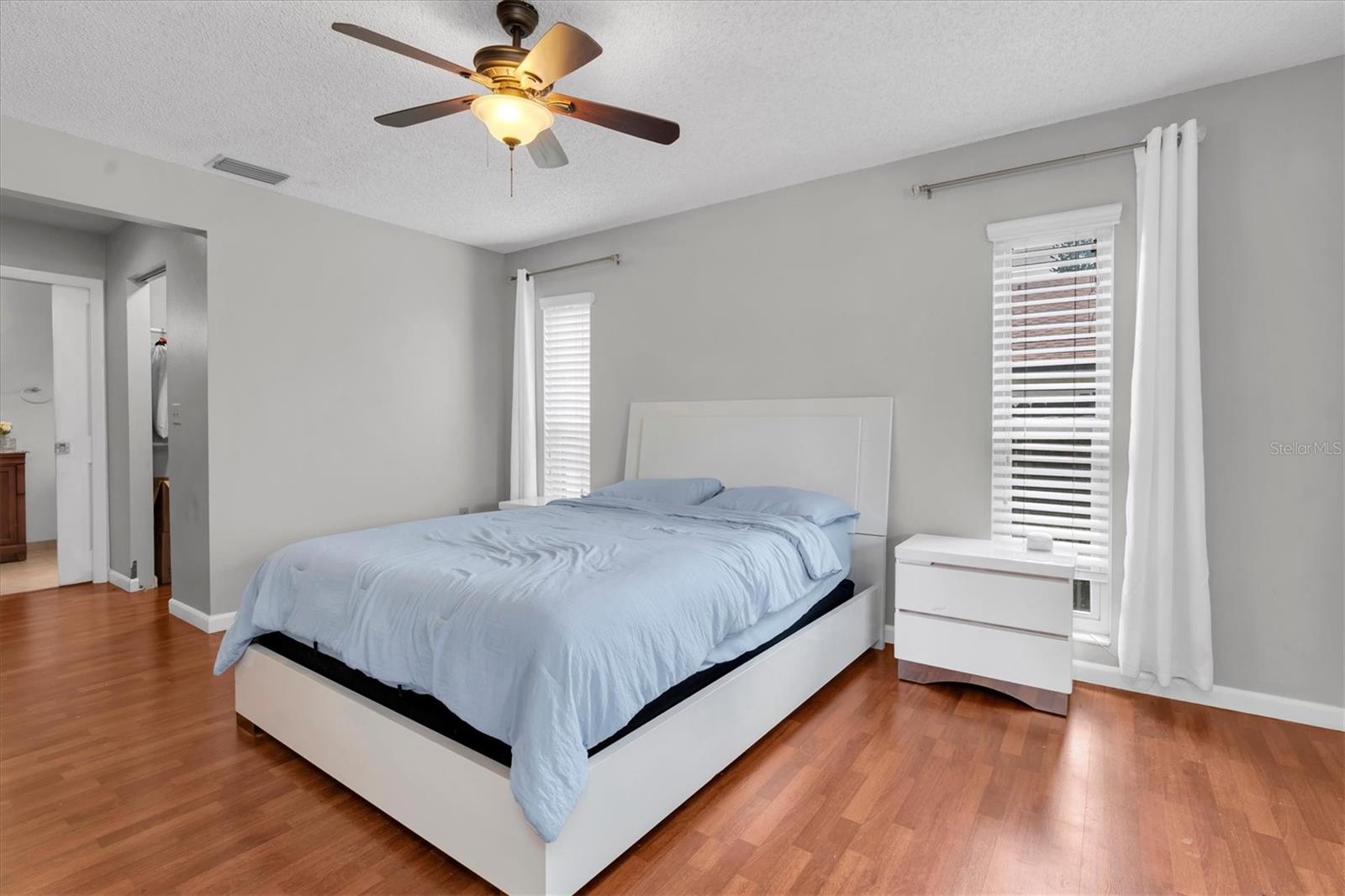 914 HARBOR CIR — photo 21