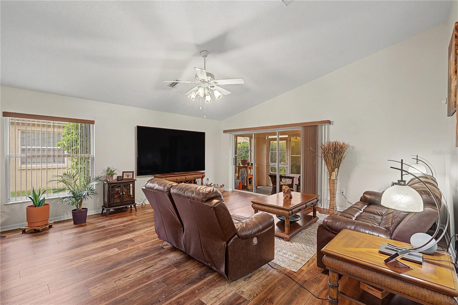 3327 SCORECARD DR — photo 7