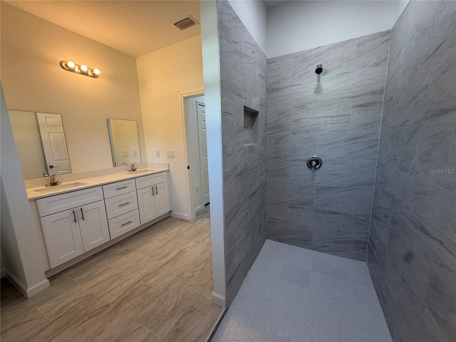 4732 PRIME TER — photo 15