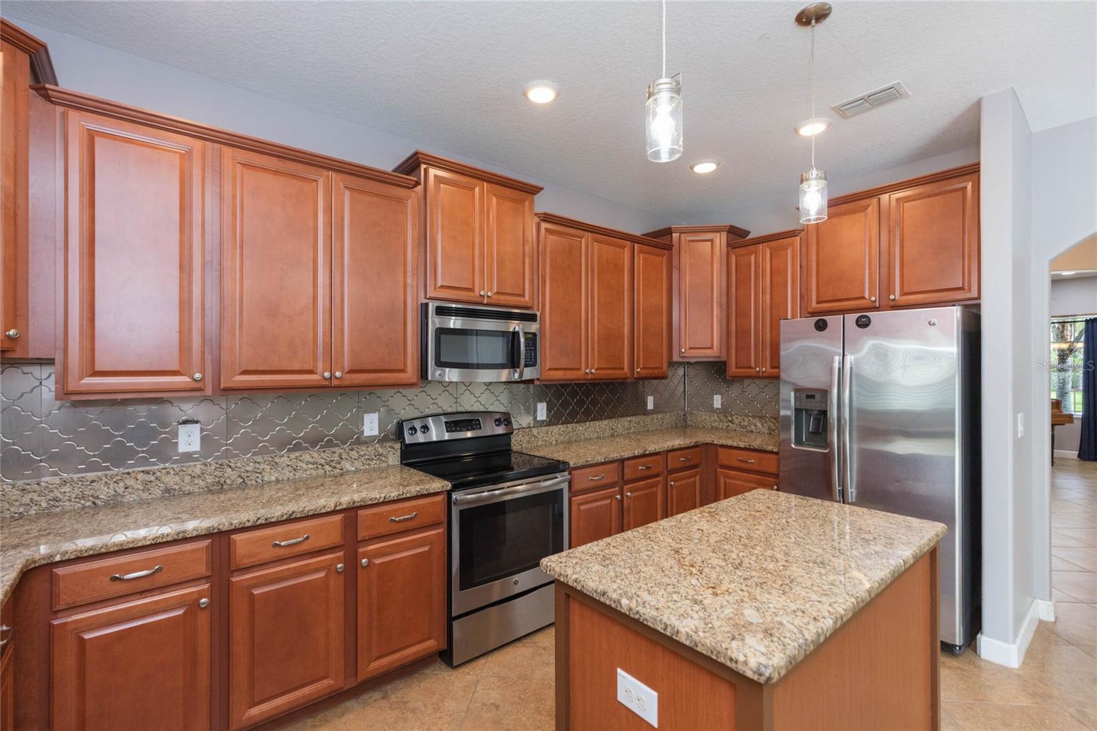 11508 MANSFIELD POINT DR — photo 22