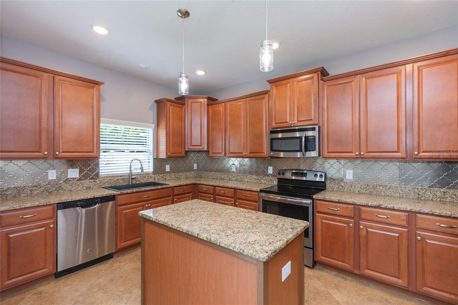 11508 MANSFIELD POINT DR — photo 19