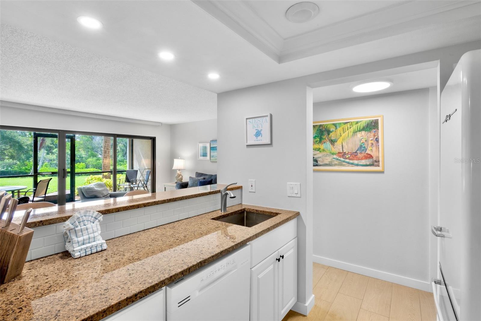 1600 COVE II PL #412 — photo 4