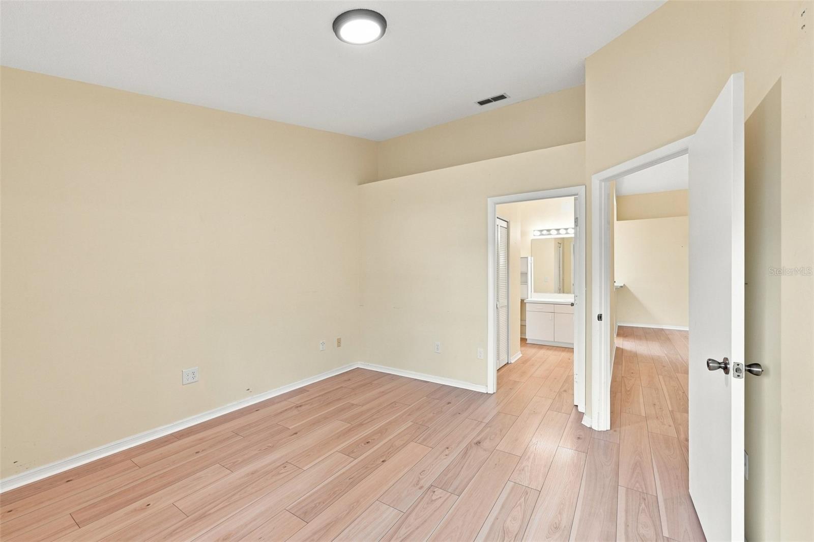 2472 NANTUCKET HARBOR LOOP — photo 29
