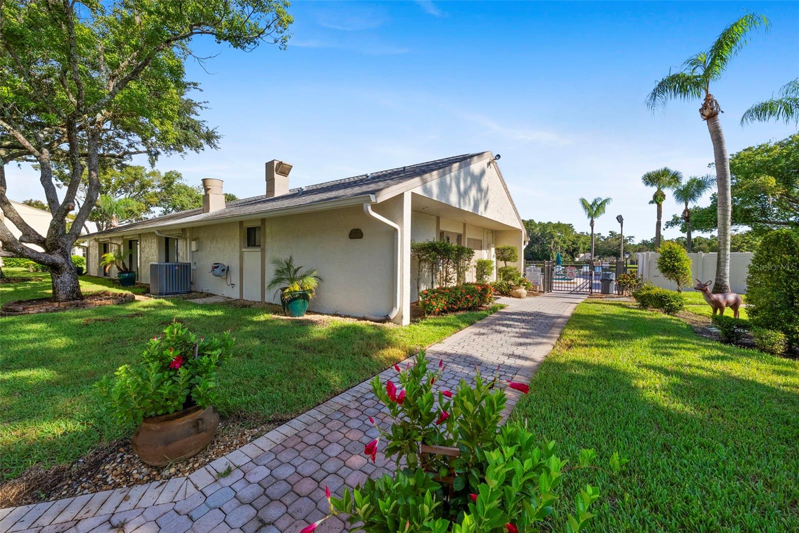 1423 PINE GLEN LN #C1 — photo 45