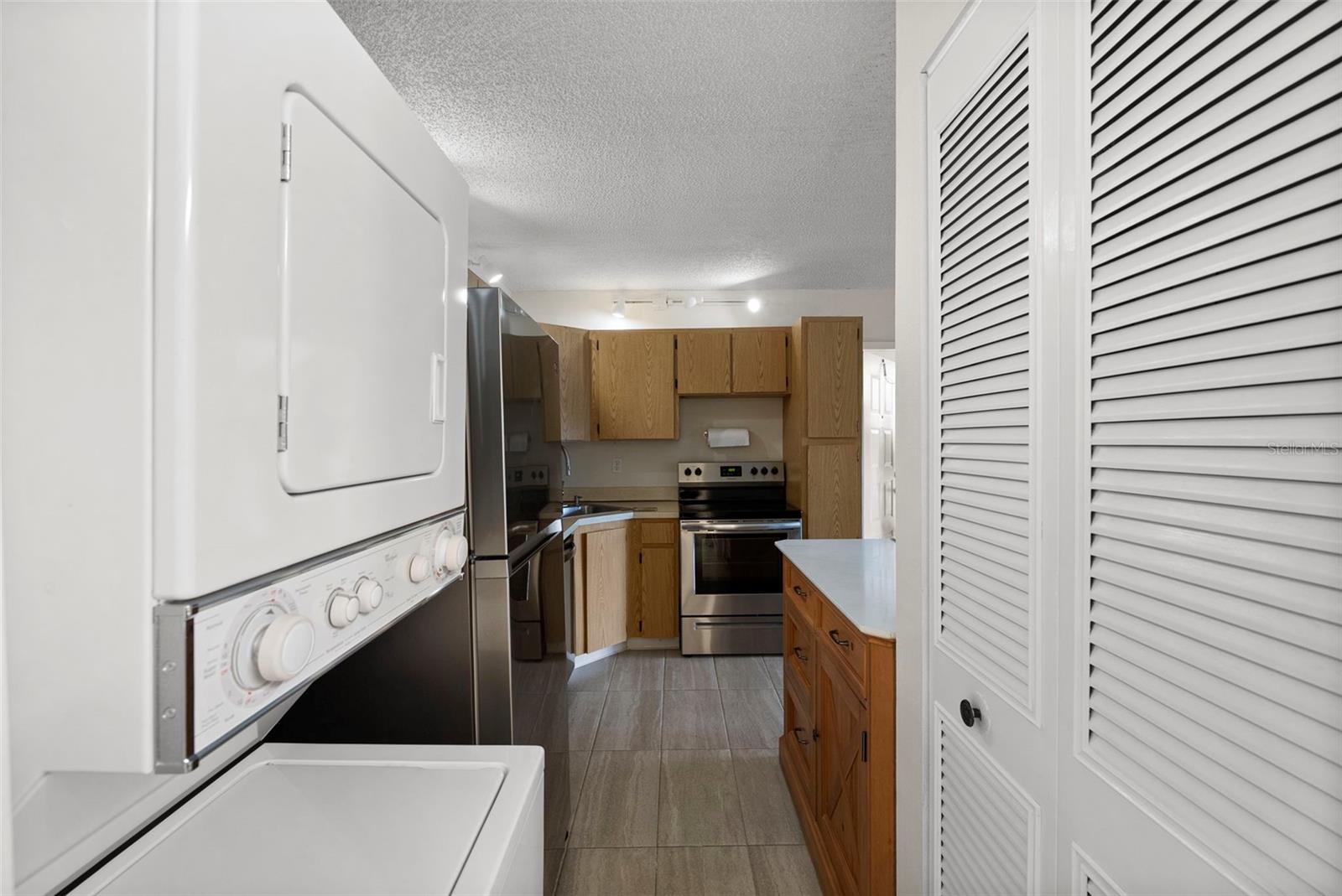 1423 PINE GLEN LN #C1 — photo 30