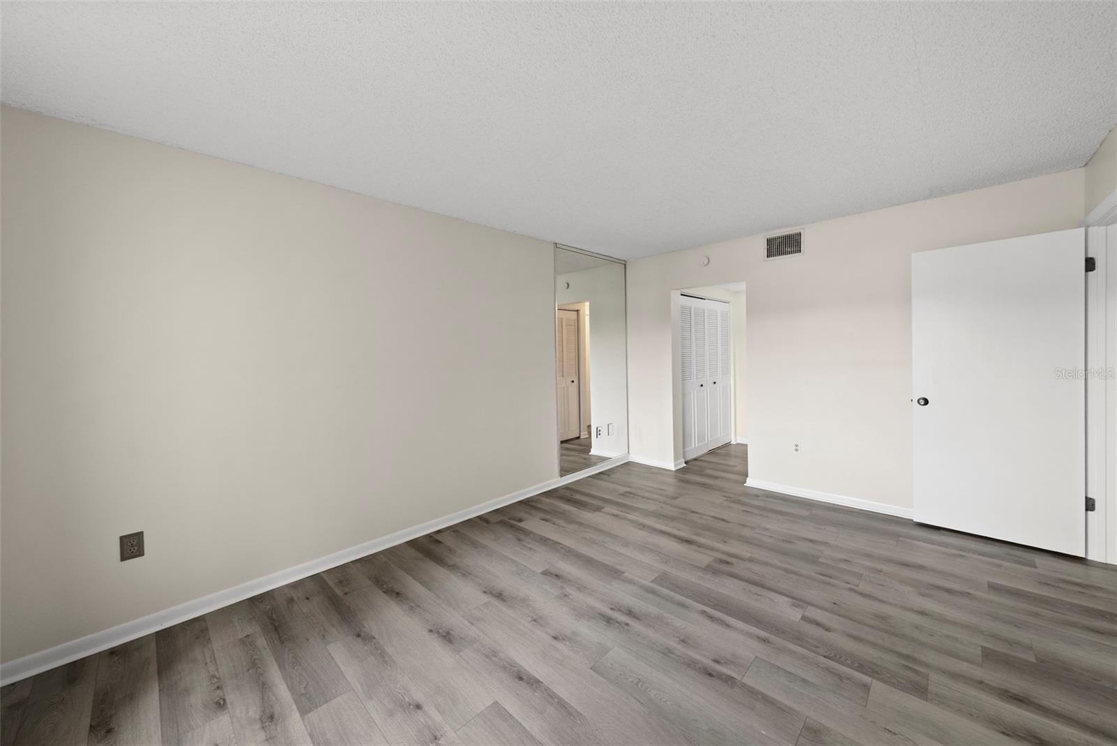 1423 PINE GLEN LN #C1 — photo 16