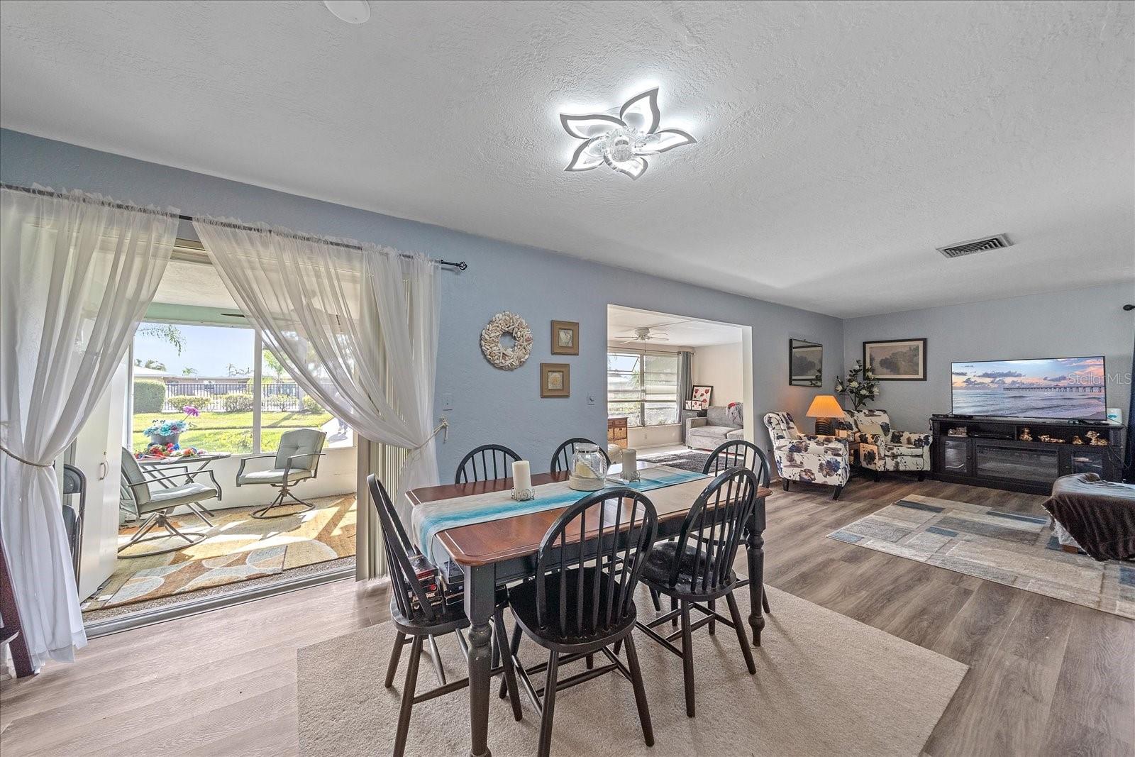 3286 BRUNSWICK LN #704 — photo 8