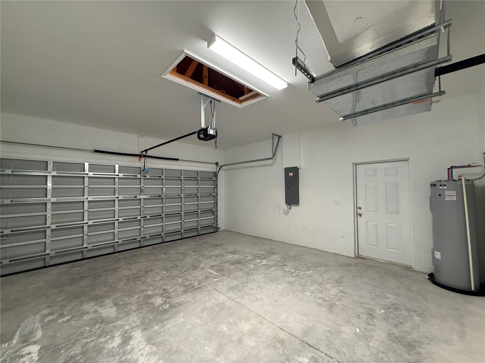 2964 WELLS AVE — photo 19