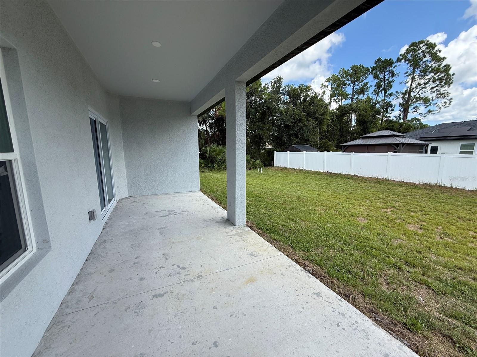 2964 WELLS AVE — photo 22