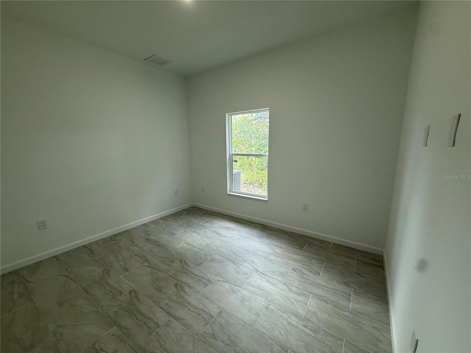2964 WELLS AVE — photo 17