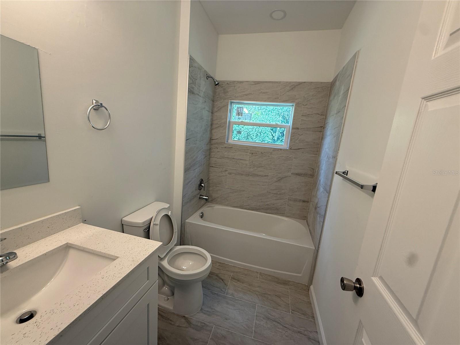 2964 WELLS AVE — photo 15