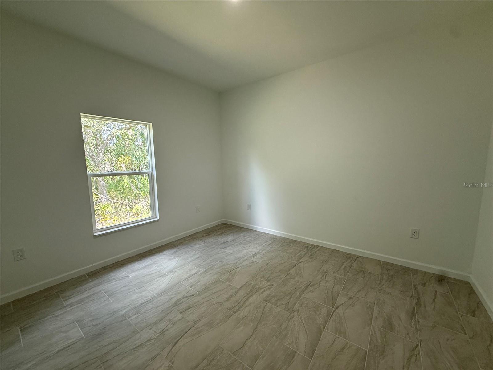 2964 WELLS AVE — photo 14