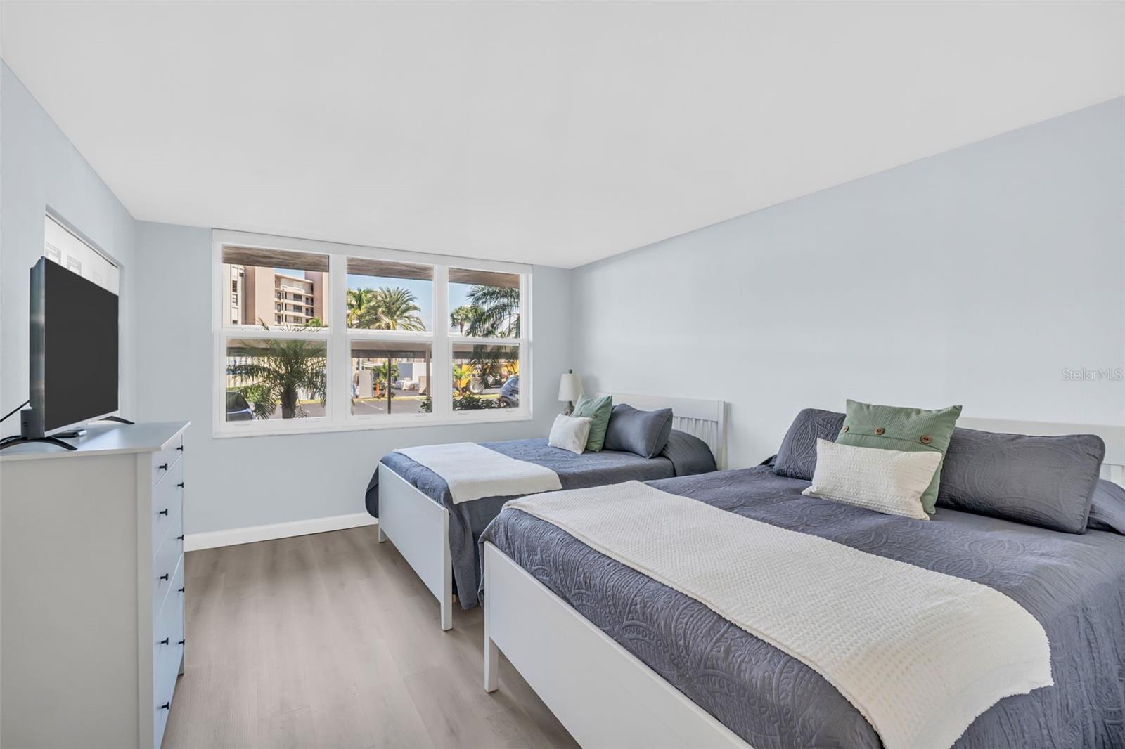 7930 SUN ISLAND DR S #104 — photo 30