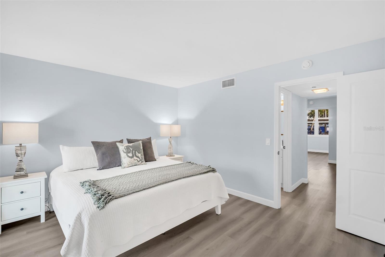7930 SUN ISLAND DR S #104 — photo 14
