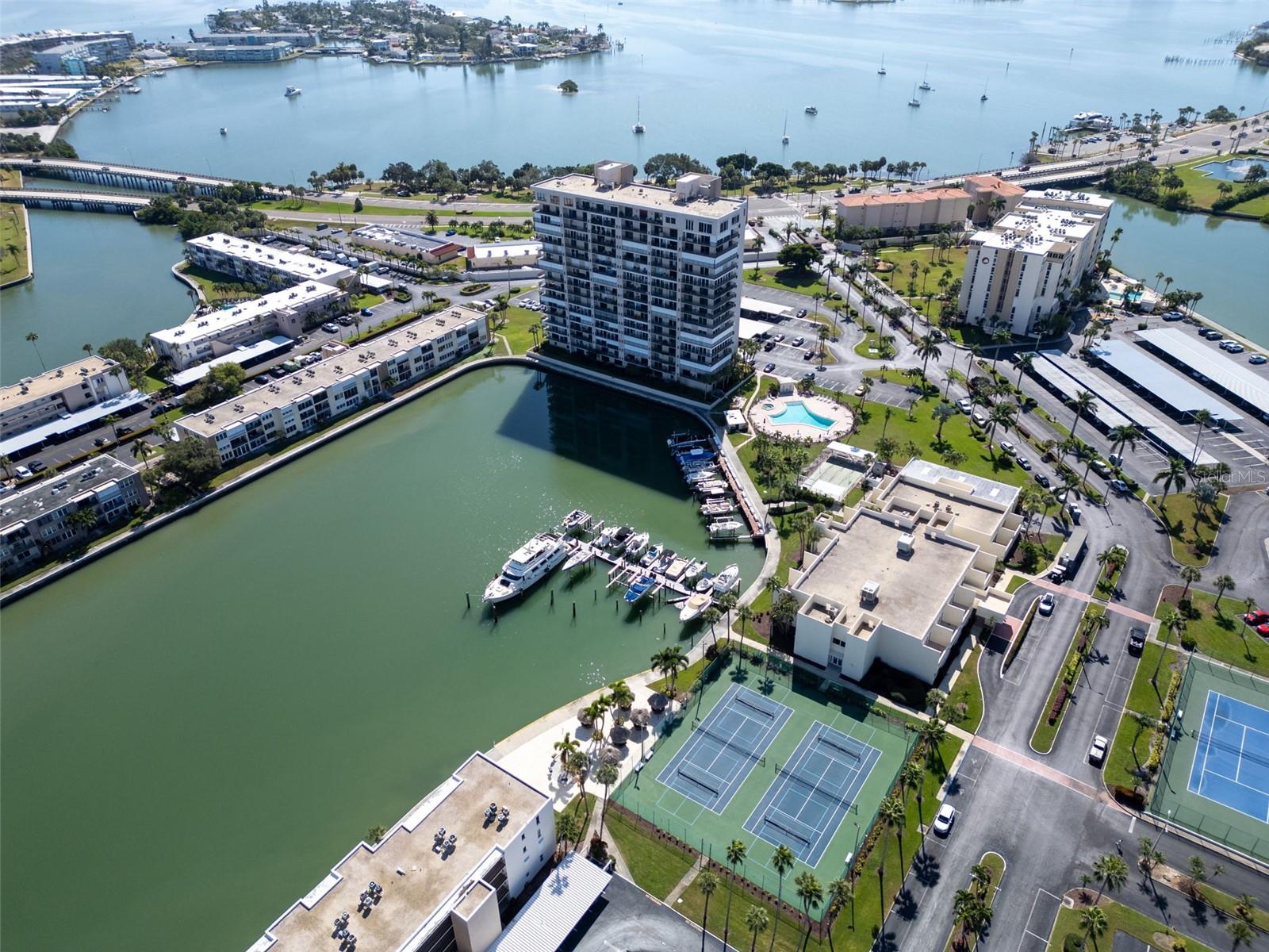 7930 SUN ISLAND DR S #104 — photo 43