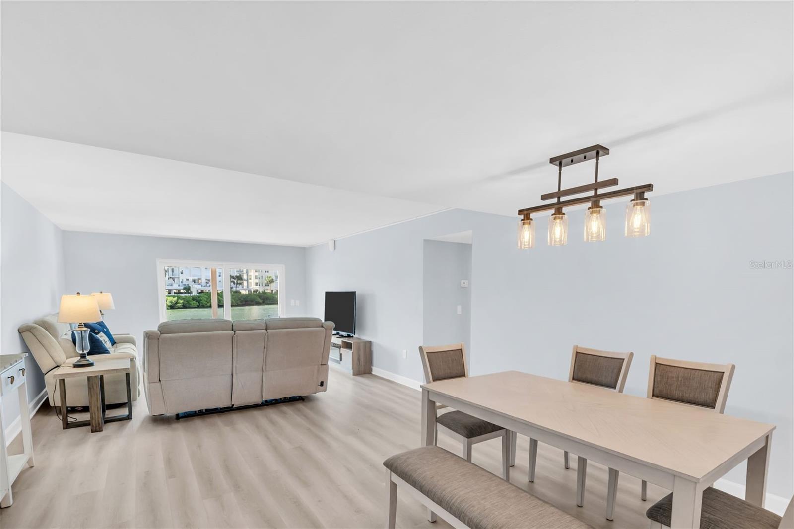 7930 SUN ISLAND DR S #104 — photo 17