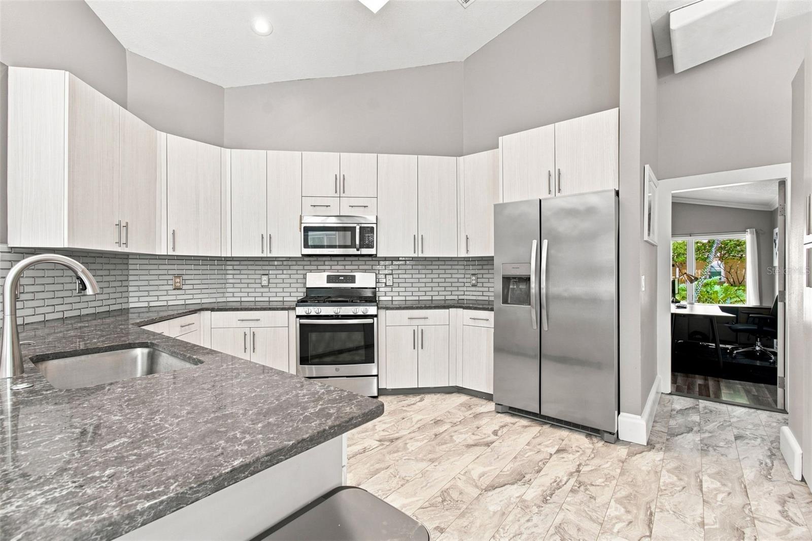 16018 WILMINGTON PL — photo 17