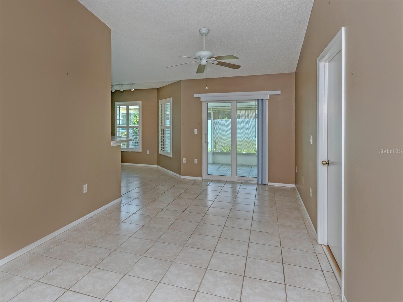 621 MARCUS ST #41 — photo 2