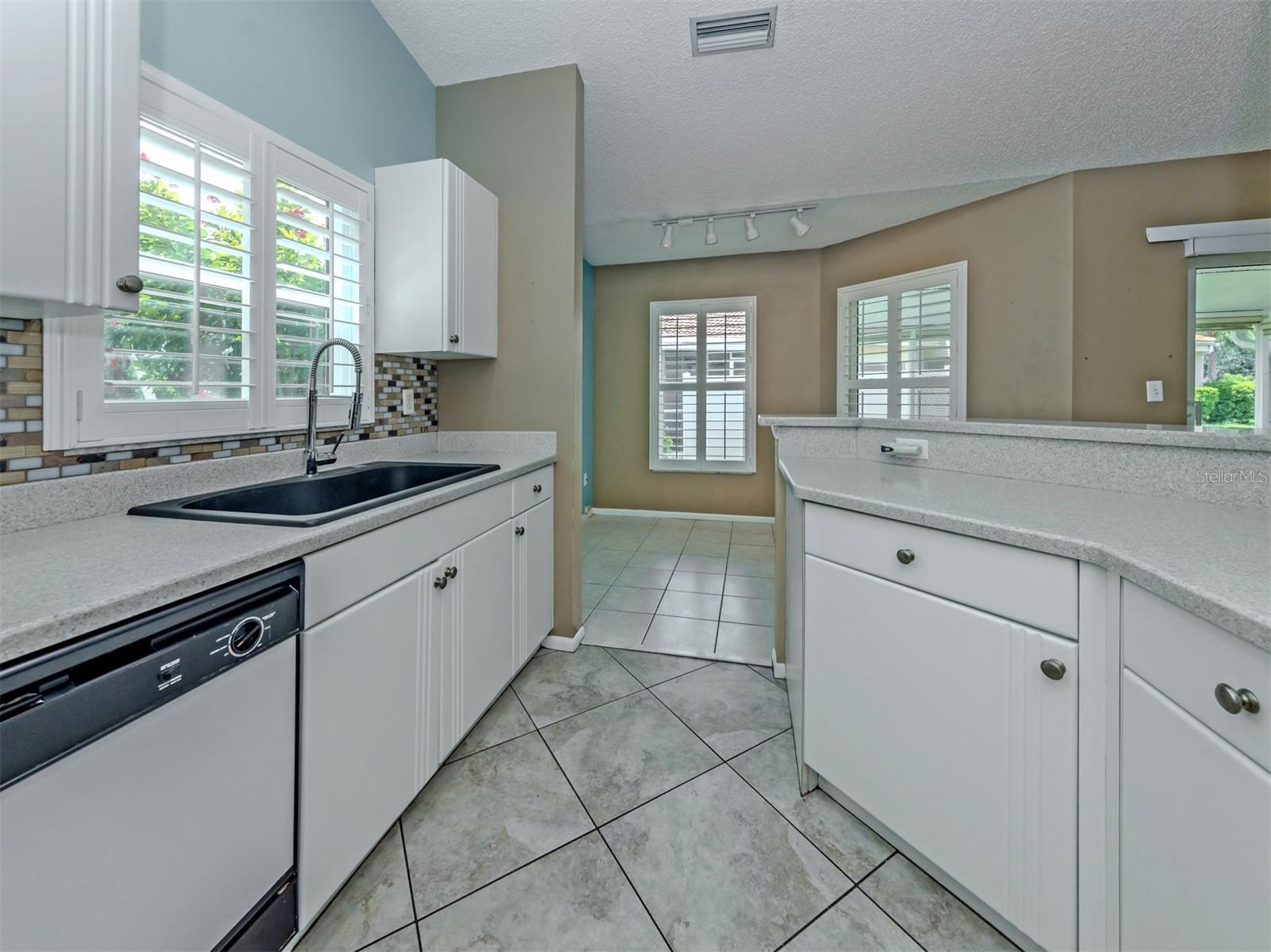 621 MARCUS ST #41 — photo 38