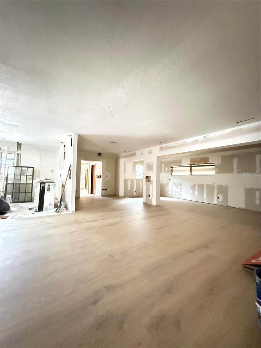384 LENTZ RD — photo 25