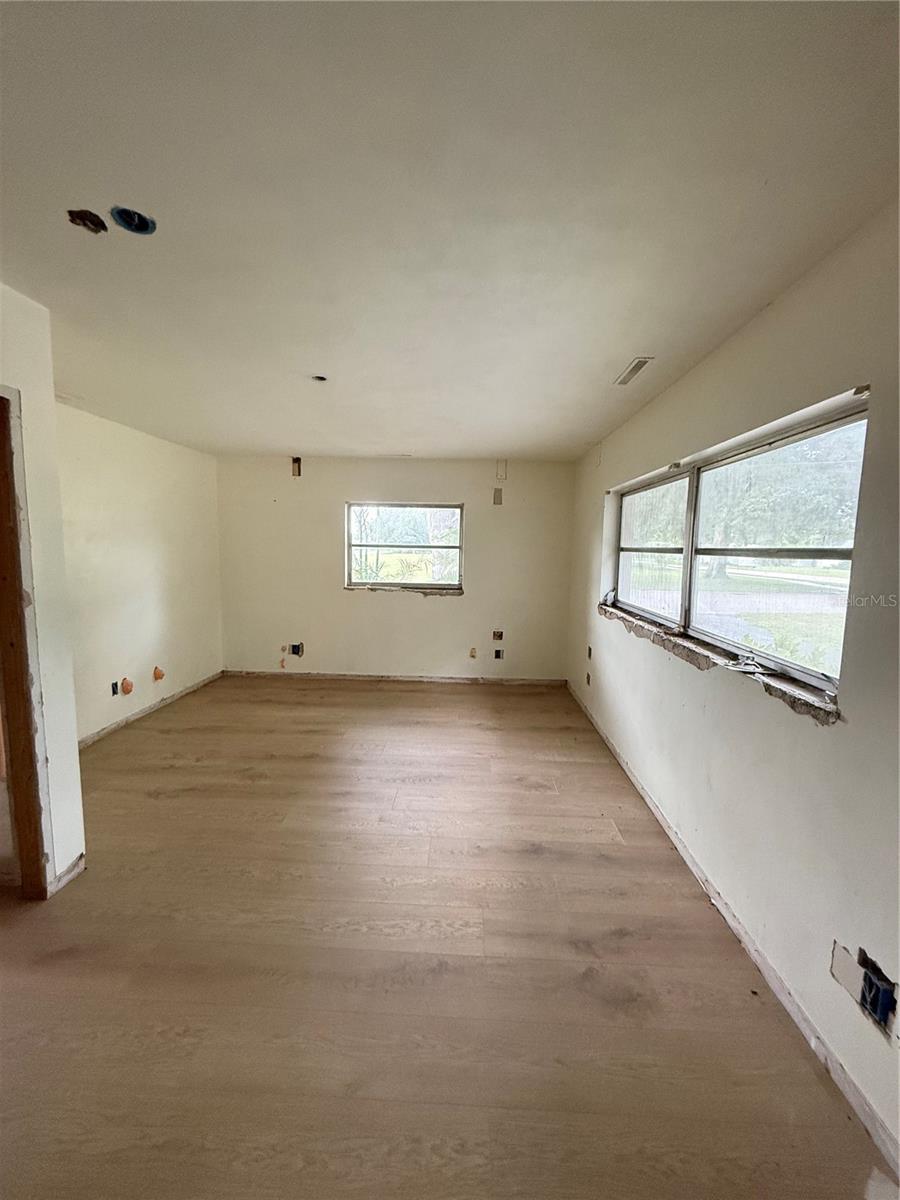 384 LENTZ RD — photo 18