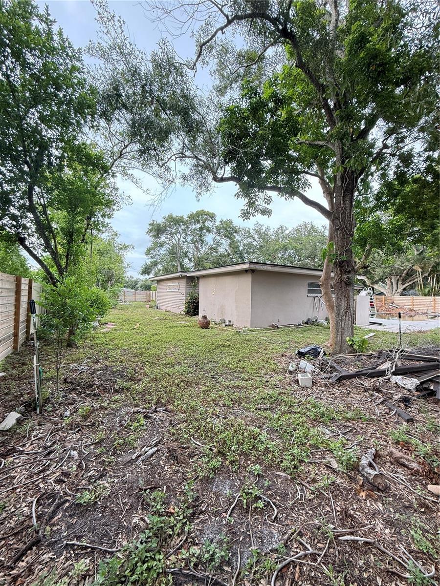 384 LENTZ RD — photo 8