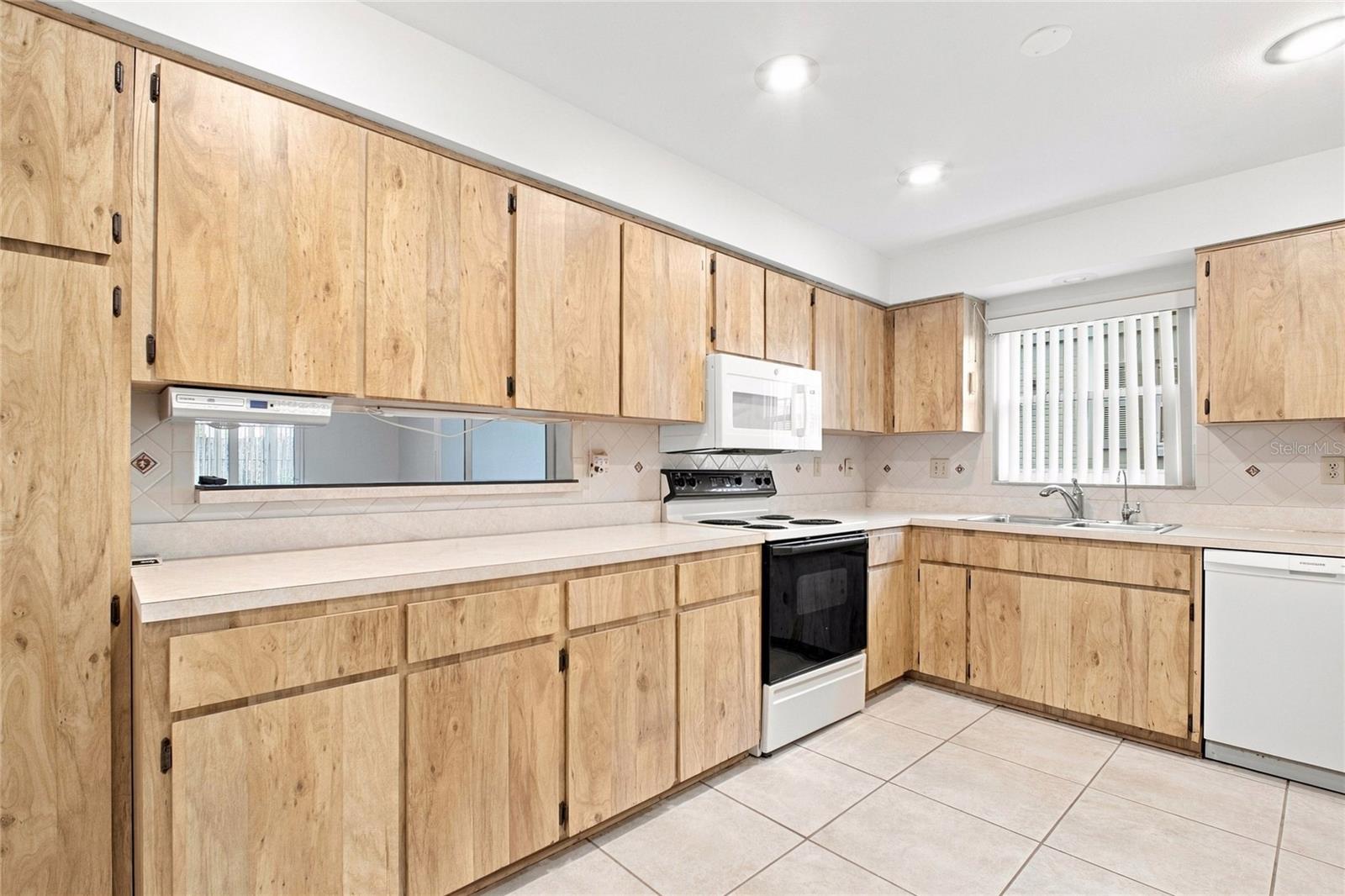 3300 MCMATH DR — photo 16