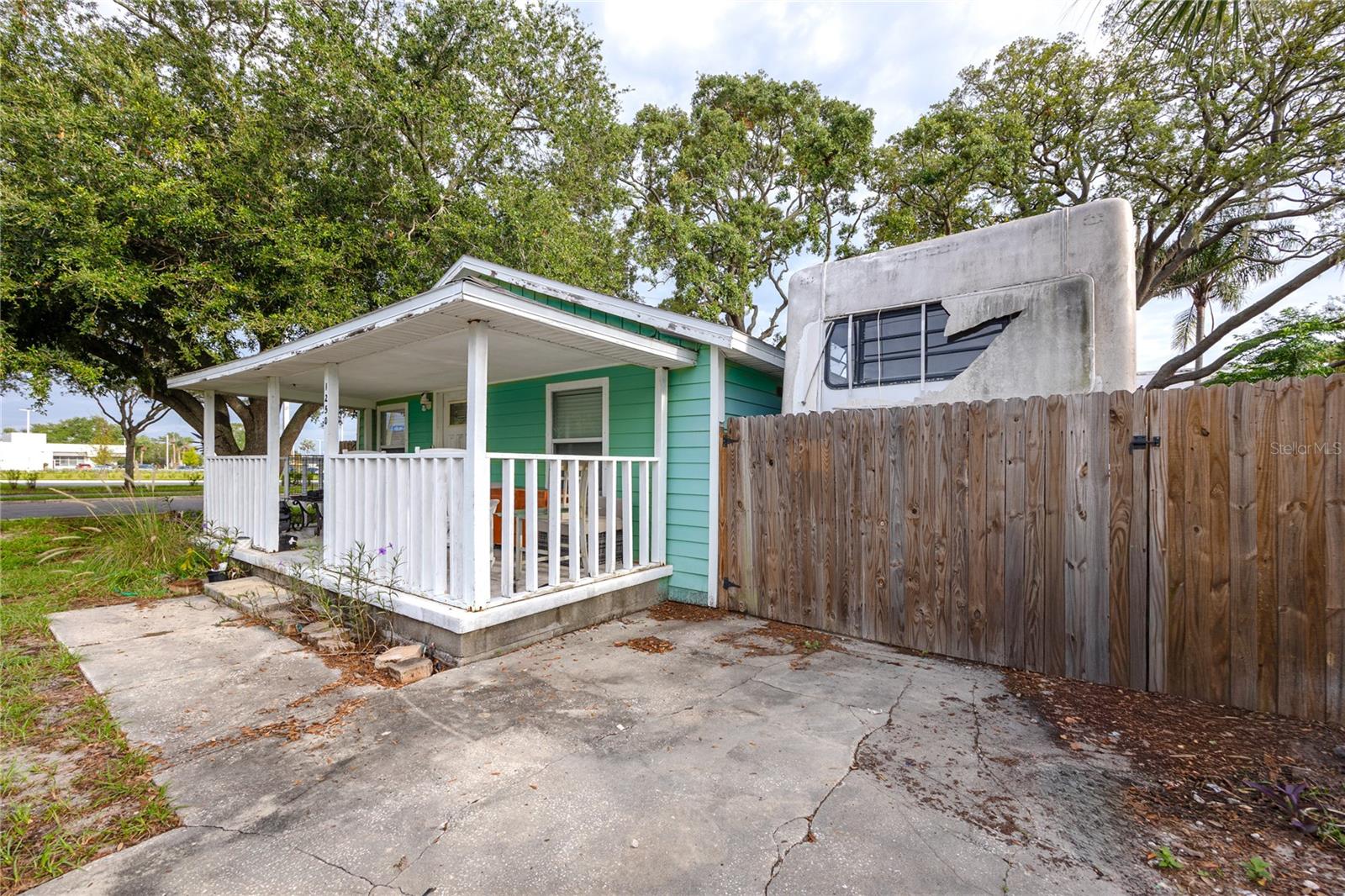 1250 LAKEVIEW RD — photo 20
