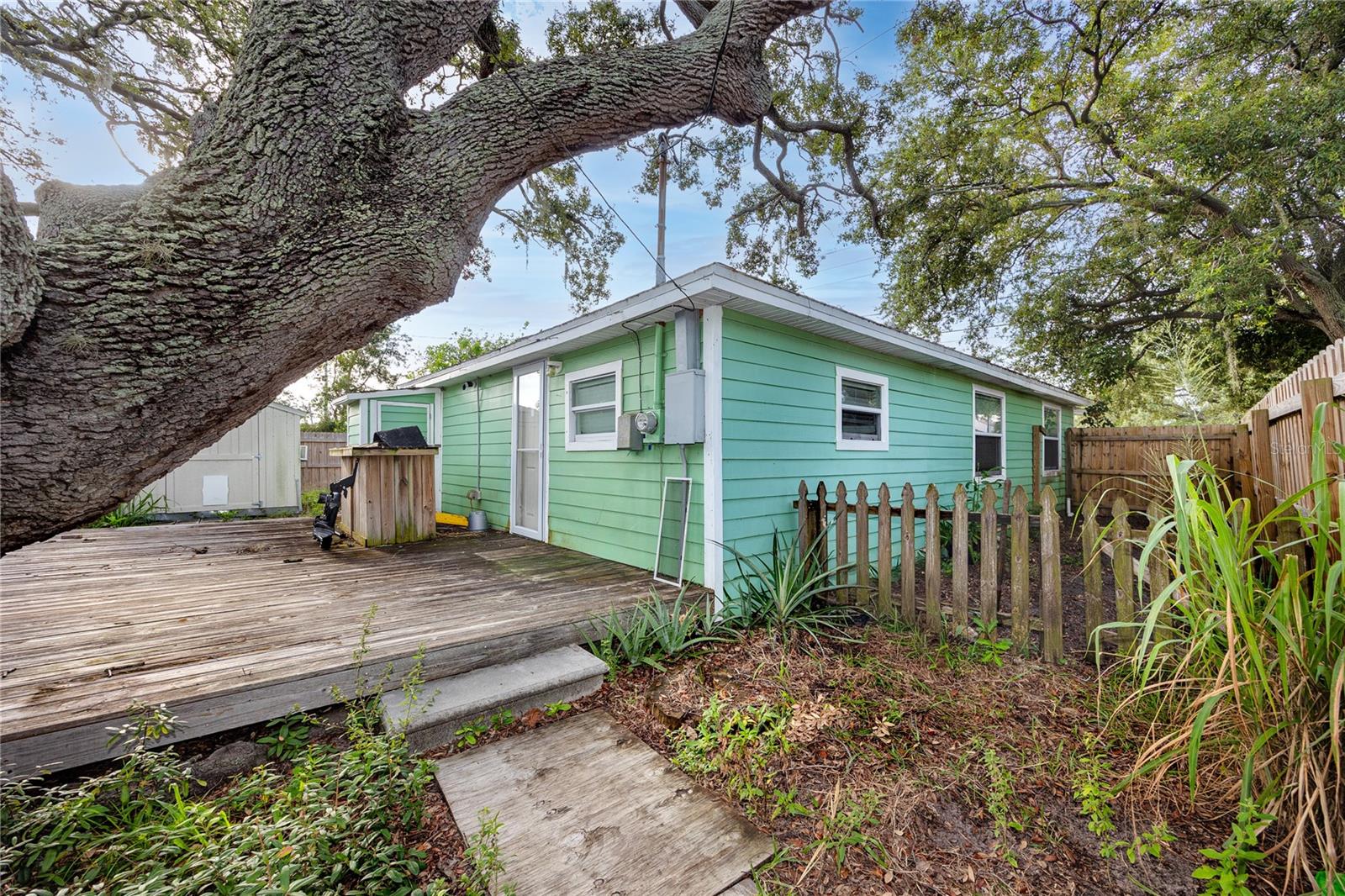 1250 LAKEVIEW RD — photo 40