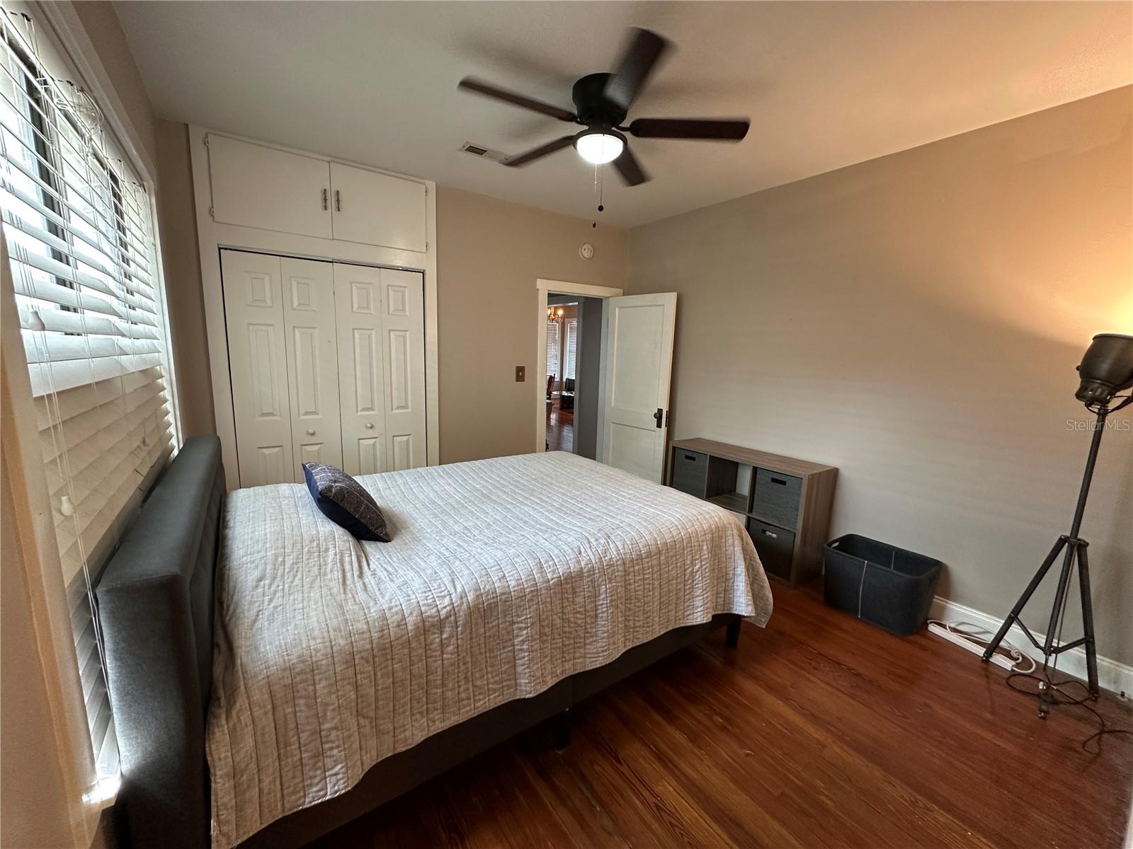 1308 E FRIERSON AVE — photo 24