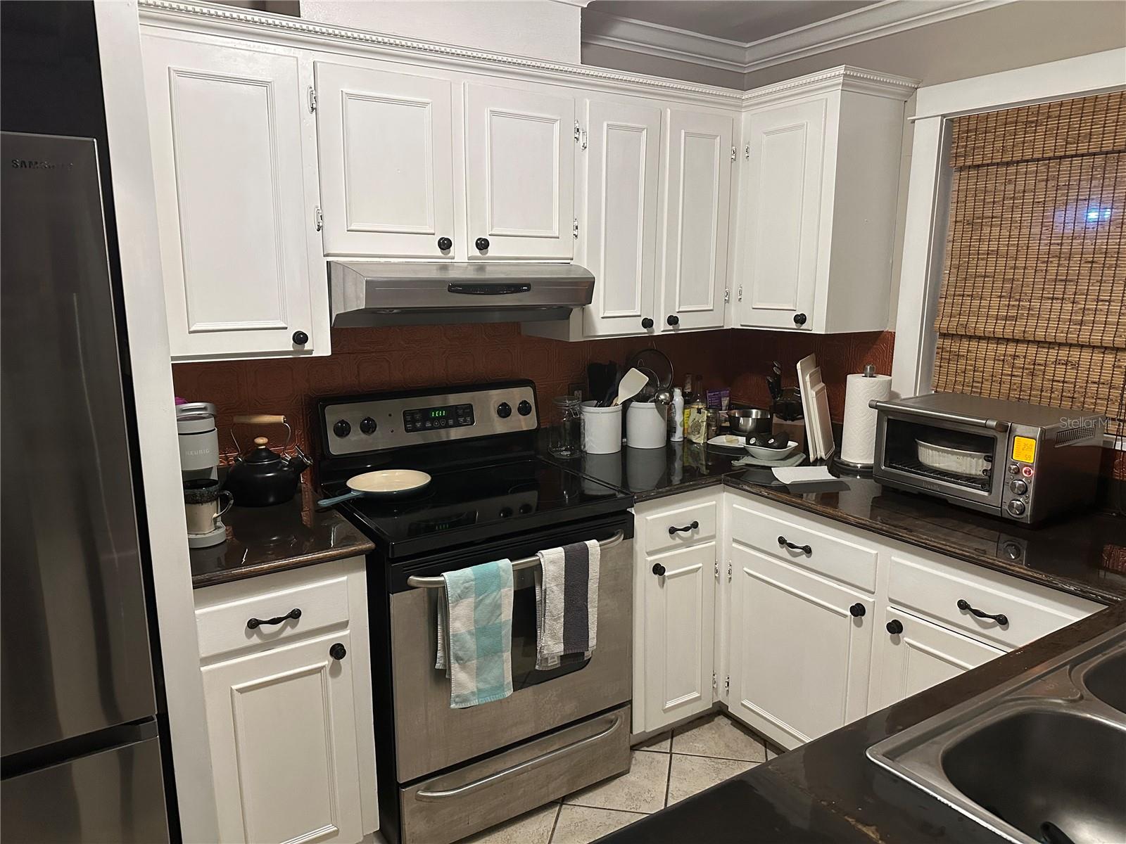 1308 E FRIERSON AVE — photo 11