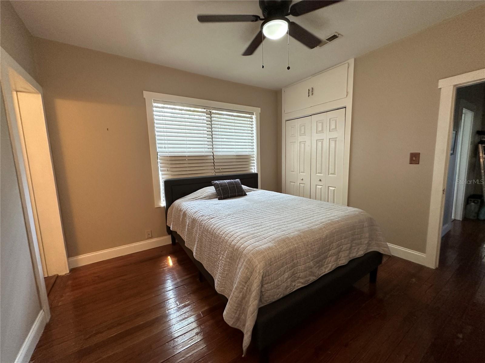 1308 E FRIERSON AVE — photo 23