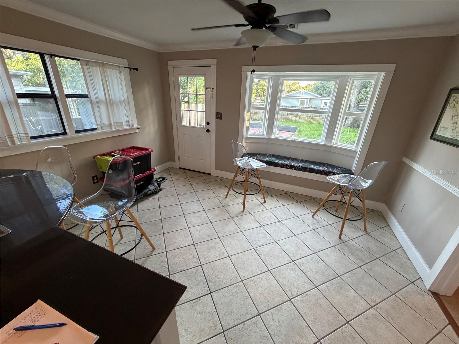1308 E FRIERSON AVE — photo 13