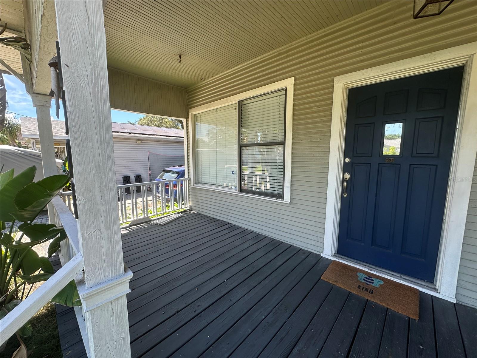 1308 E FRIERSON AVE — photo 2