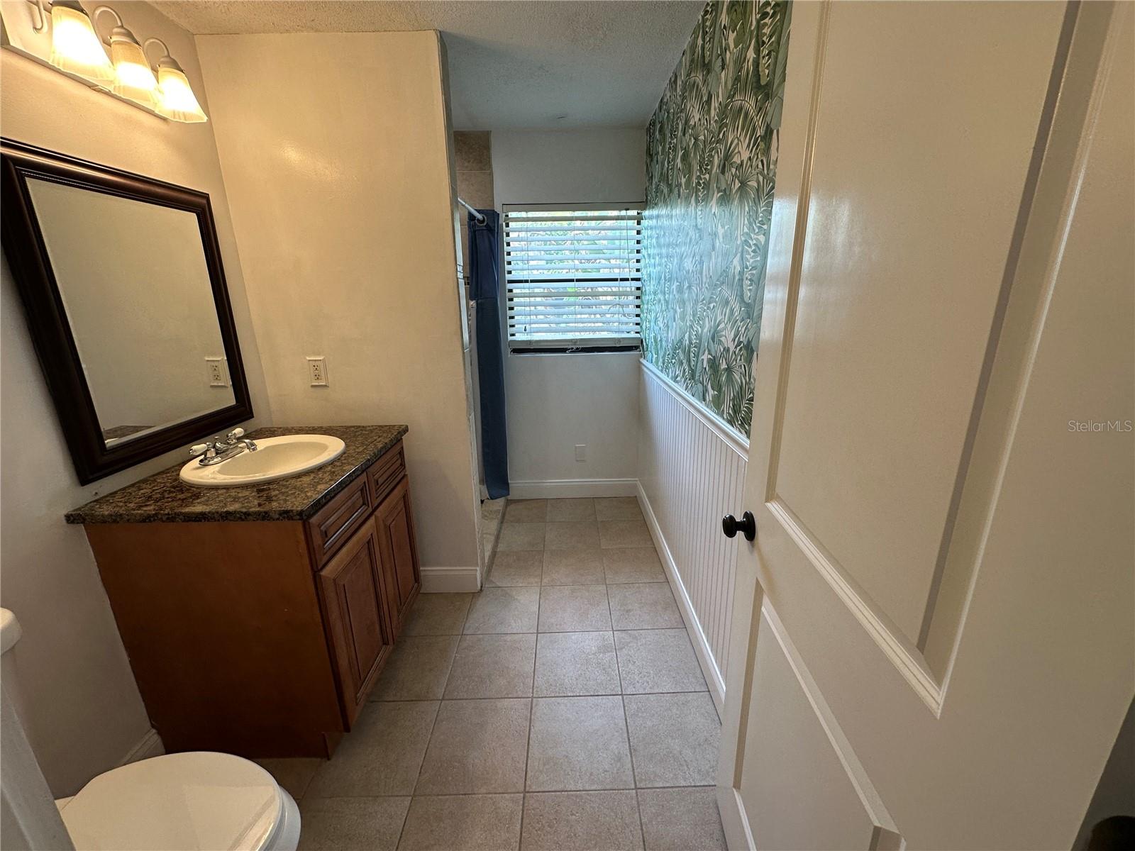 1308 E FRIERSON AVE — photo 17