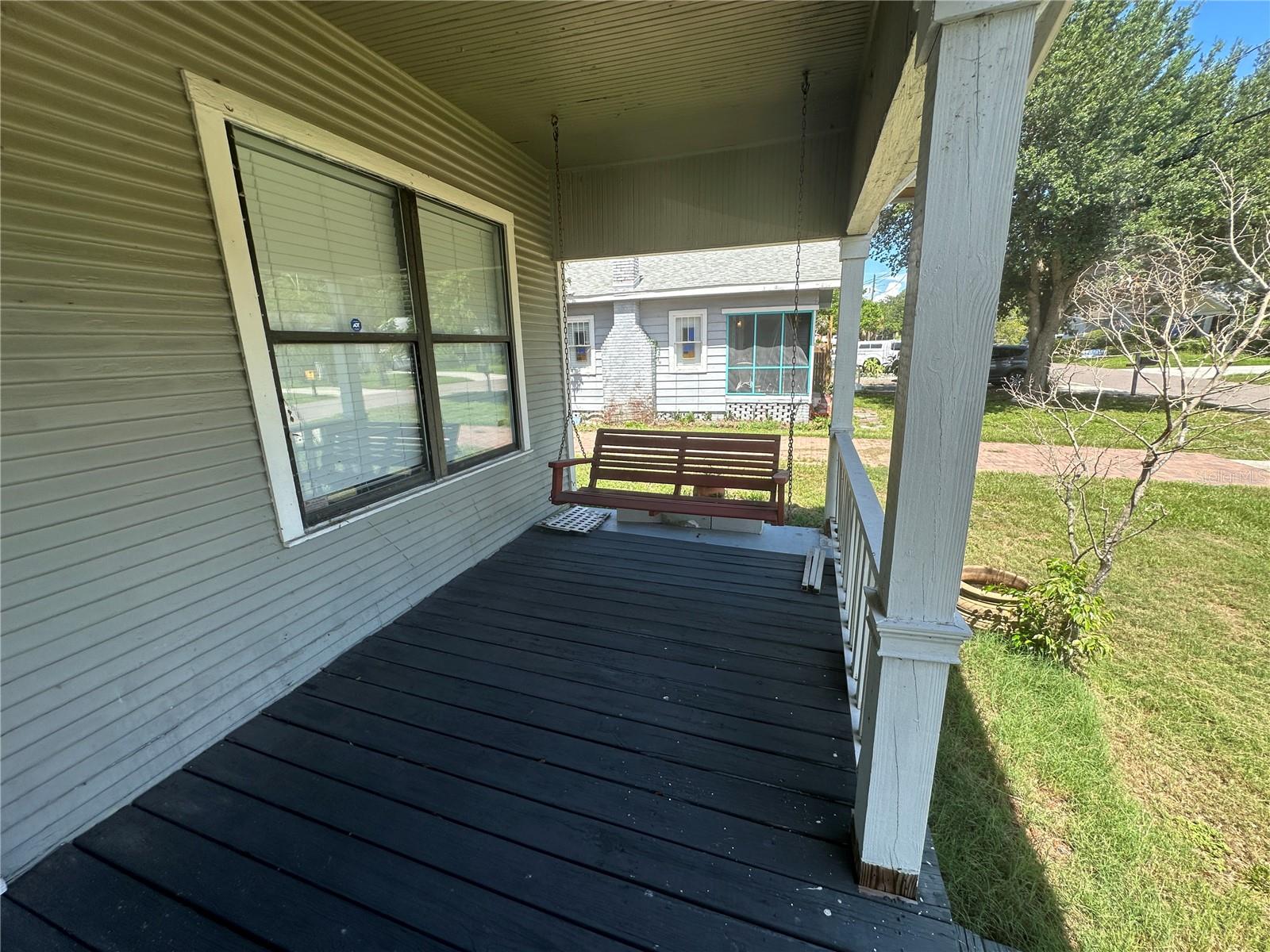 1308 E FRIERSON AVE — photo 3