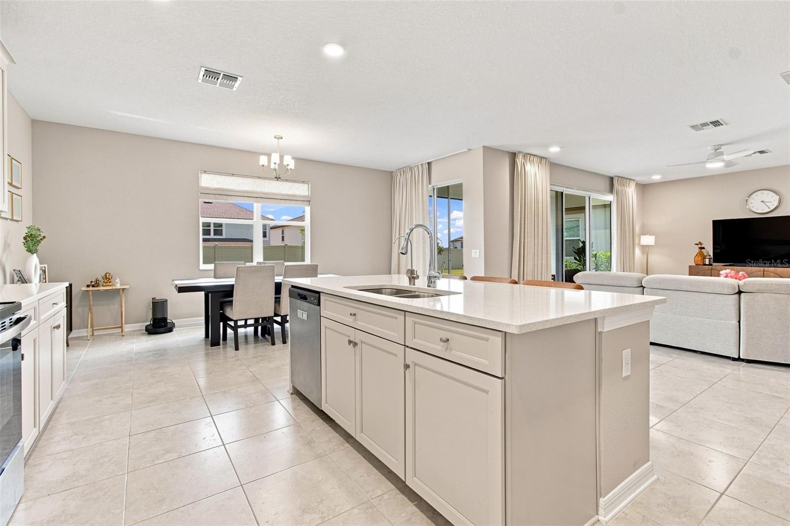 31840 SAPNA CHIME DR — photo 16