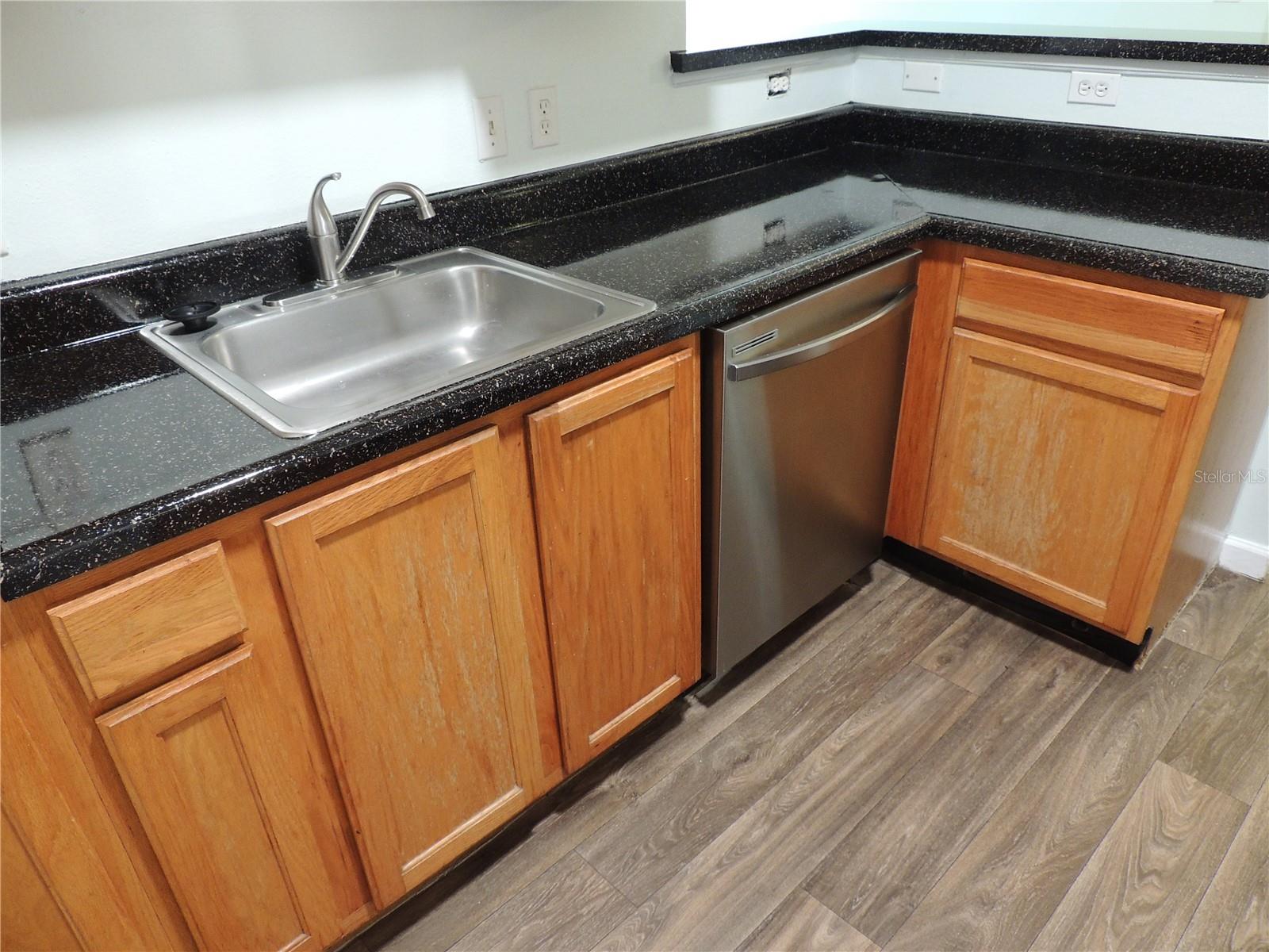 4802 51ST ST W #1109 — photo 9