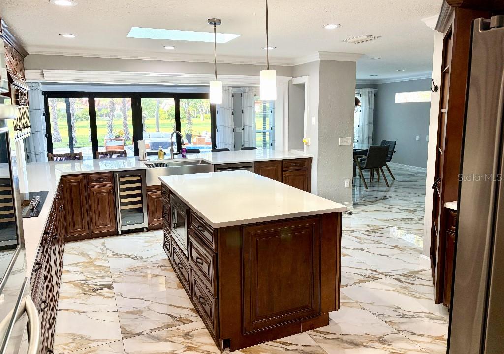 154 LOOKOUT POINT DR — photo 16