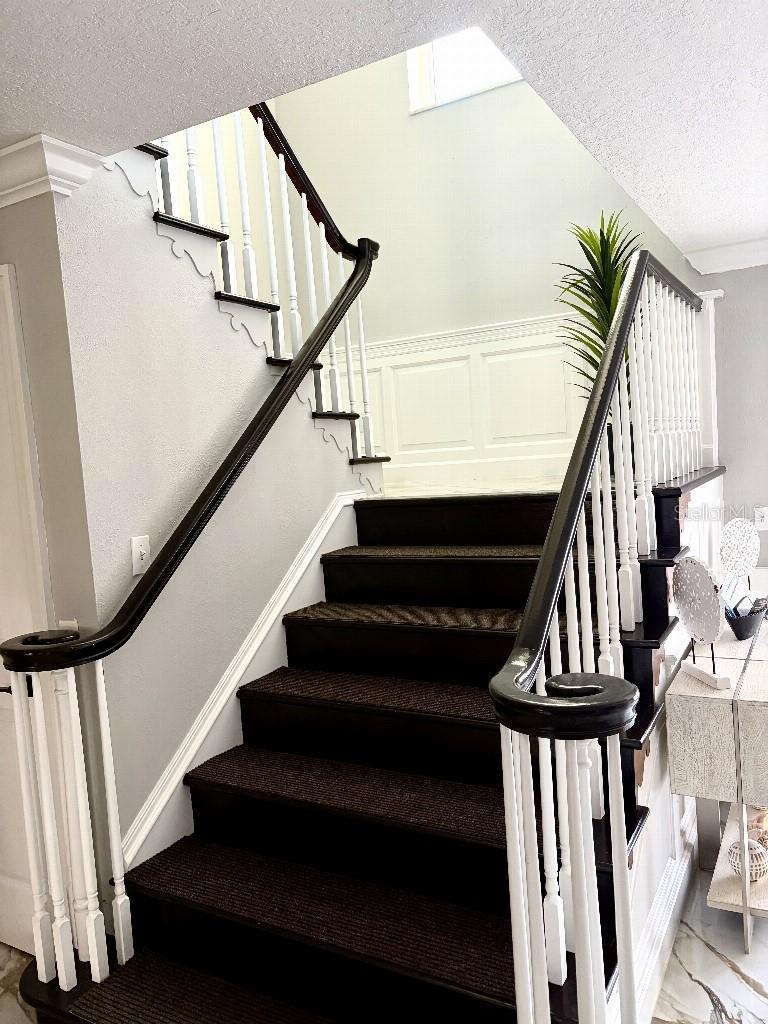 154 LOOKOUT POINT DR — photo 5