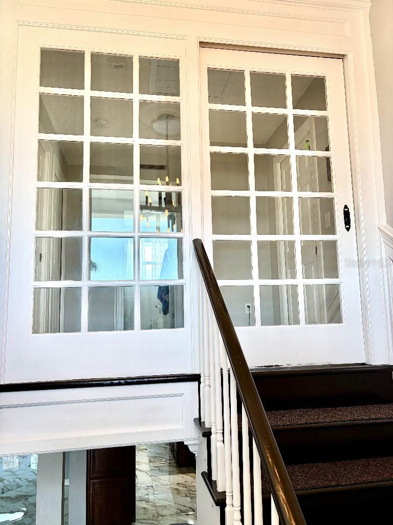 154 LOOKOUT POINT DR — photo 32