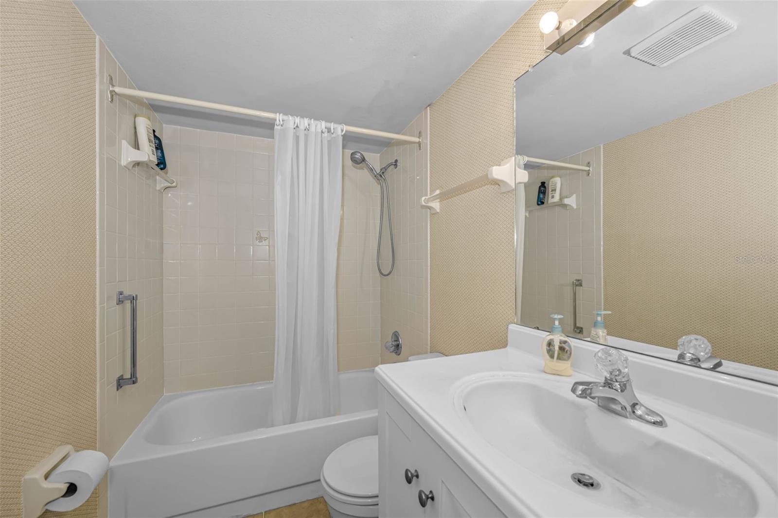 2400 WINDING CREEK BLVD #17-103 — photo 14