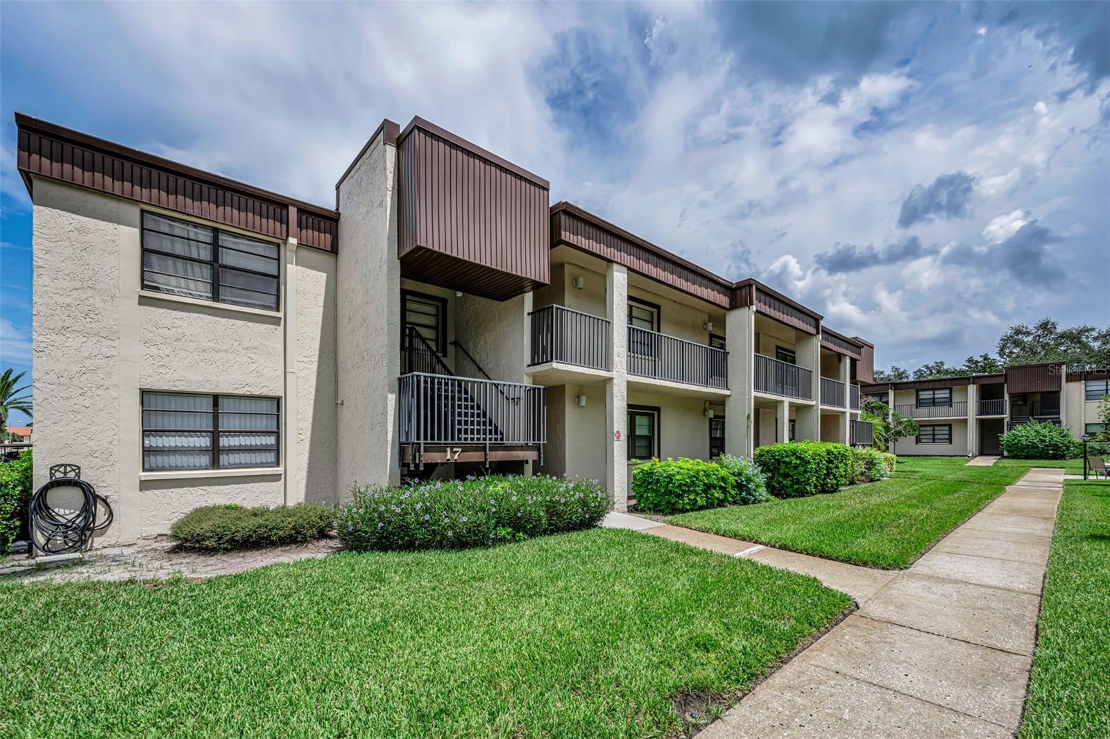 2400 WINDING CREEK BLVD #17-103 — photo 2