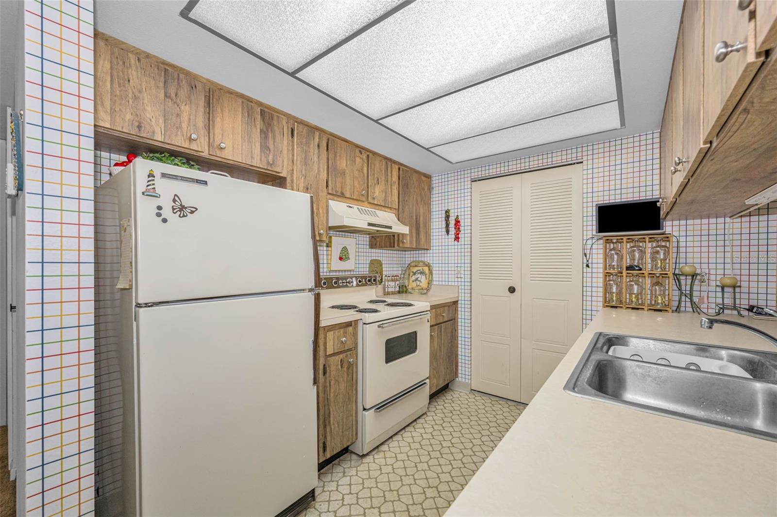 2400 WINDING CREEK BLVD #17-103 — photo 11